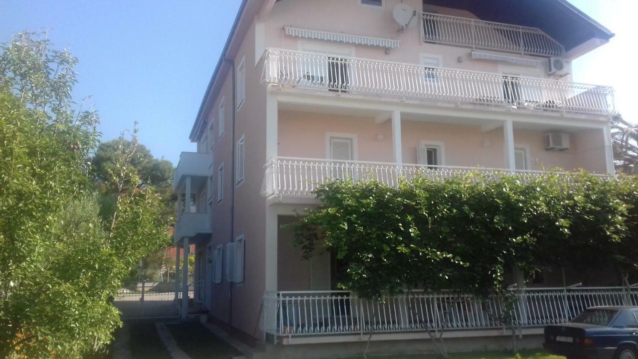 Jezidzic * Kaštela